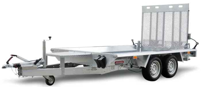 Baumaschinentransporter